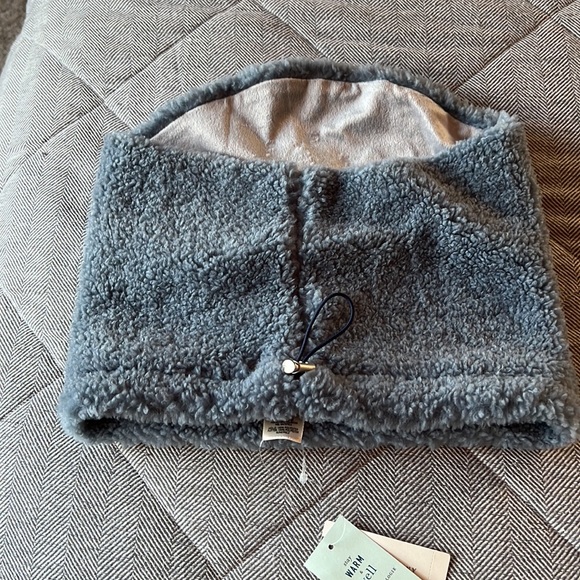 Anthropologie Accessories - Anthropologie Snood